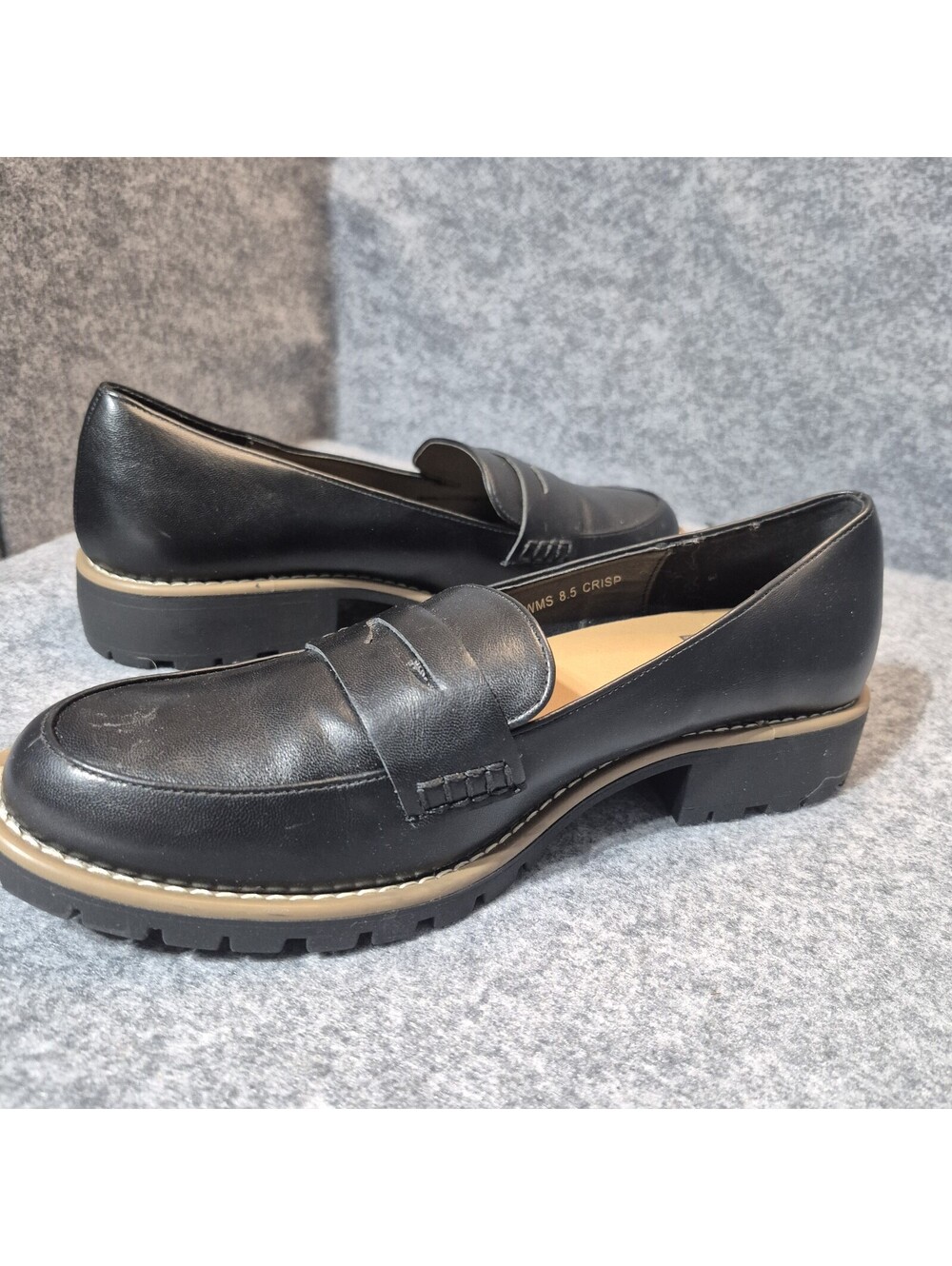 DV Dolce Vita Chrisp Shoes Women's Sz 8.5 Slip On Lug Sole Black Loafers - Picture 2 of 10
